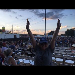 Meet your Posher, Kim